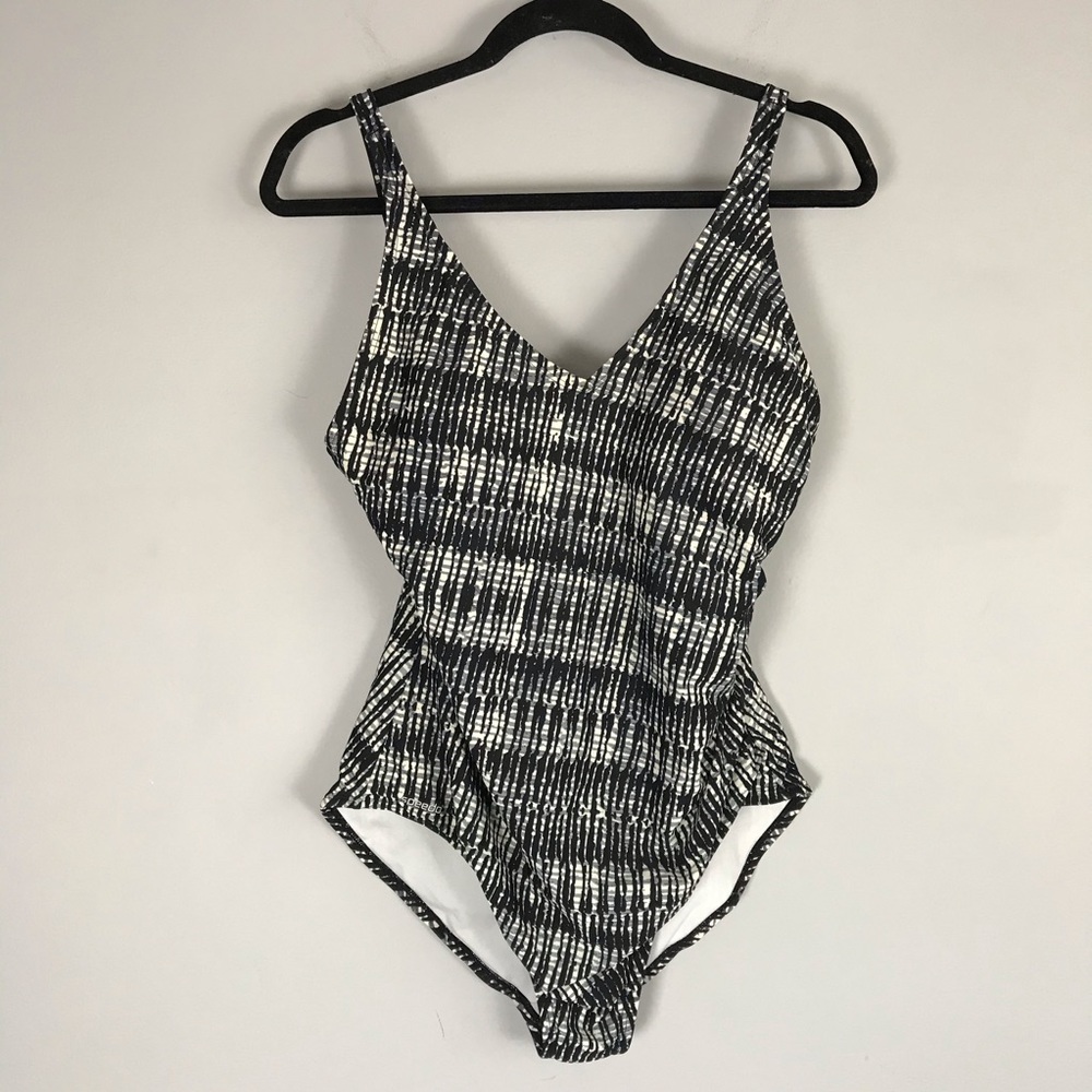 Speedo womens one piece swimsuit black white print